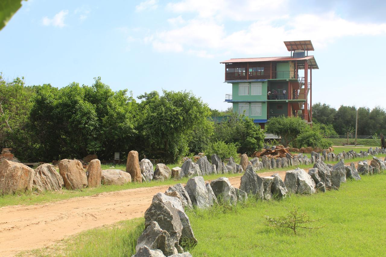 Yala Bay Resort 티사마하라마 외부 사진